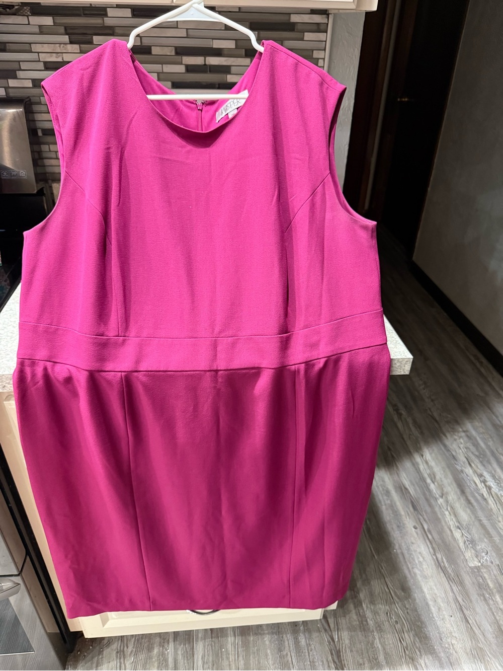 Kasper Sleeveless Fuchsia Shift Dress